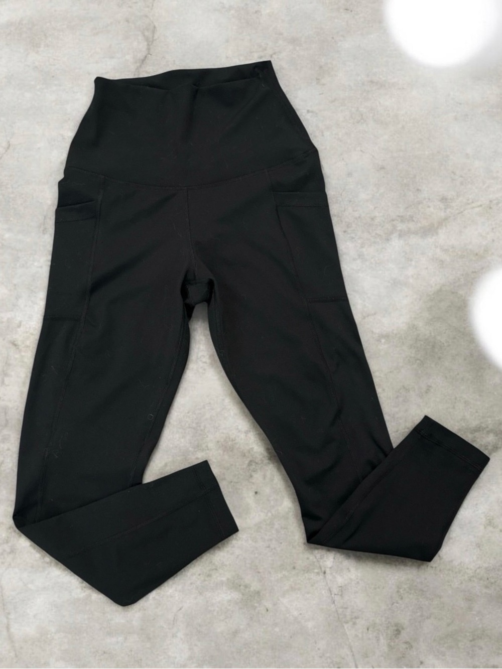 Yogalicious Black High-Waist Active Leggings with Side Pockets
